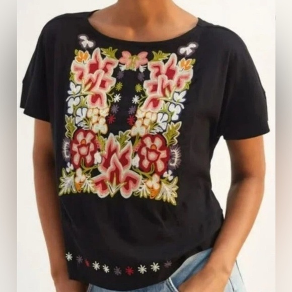 TINY Anthropologie Floral Embroidered SM Black Short Sleeve Ladylike Delicate - Picture 1 of 13
